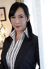 Chino Ogata Complaint Office Lady Apologize with the Body