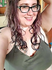 Loves sperm on tits or glasses